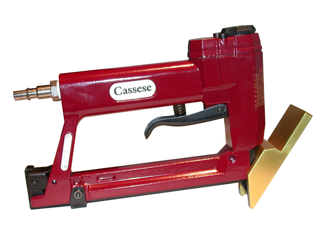 CASSESE CS 5/8 PNEUMATIC HAIRPIN STAPLE GUN
